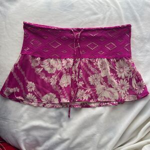 Becca by Rebecca Virtue Y2K crochet floral pink/fuchsia mini skirt swim cover up